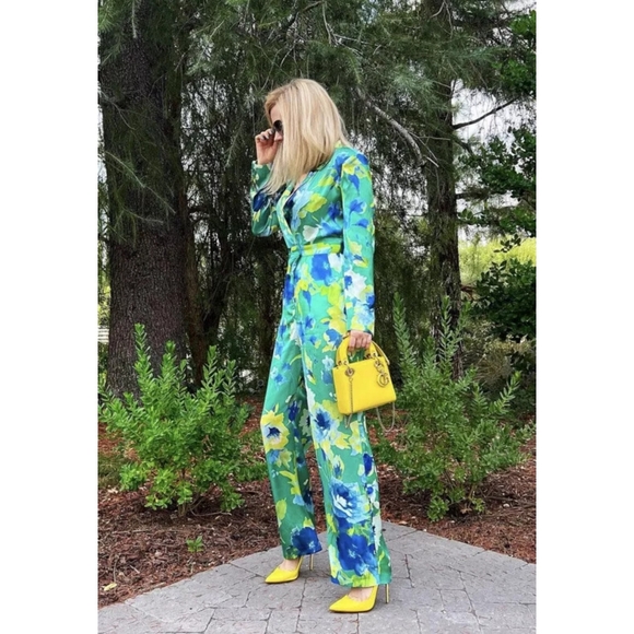 Zara floral print jumpsuit - Picture 5 of 17